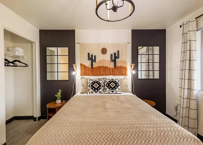 Apartment Retreat Cozy For 2 Tolleson